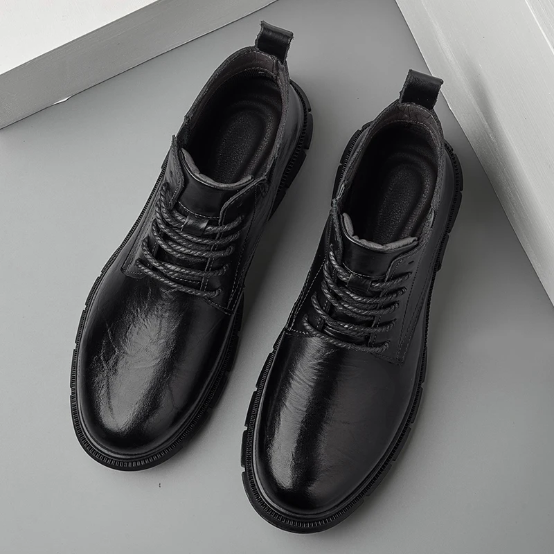 

Spring Autumn Men Thick Soled Casual Motorcycle Boots Simple Extraordinary Comfortable Breathable Trendy Boots