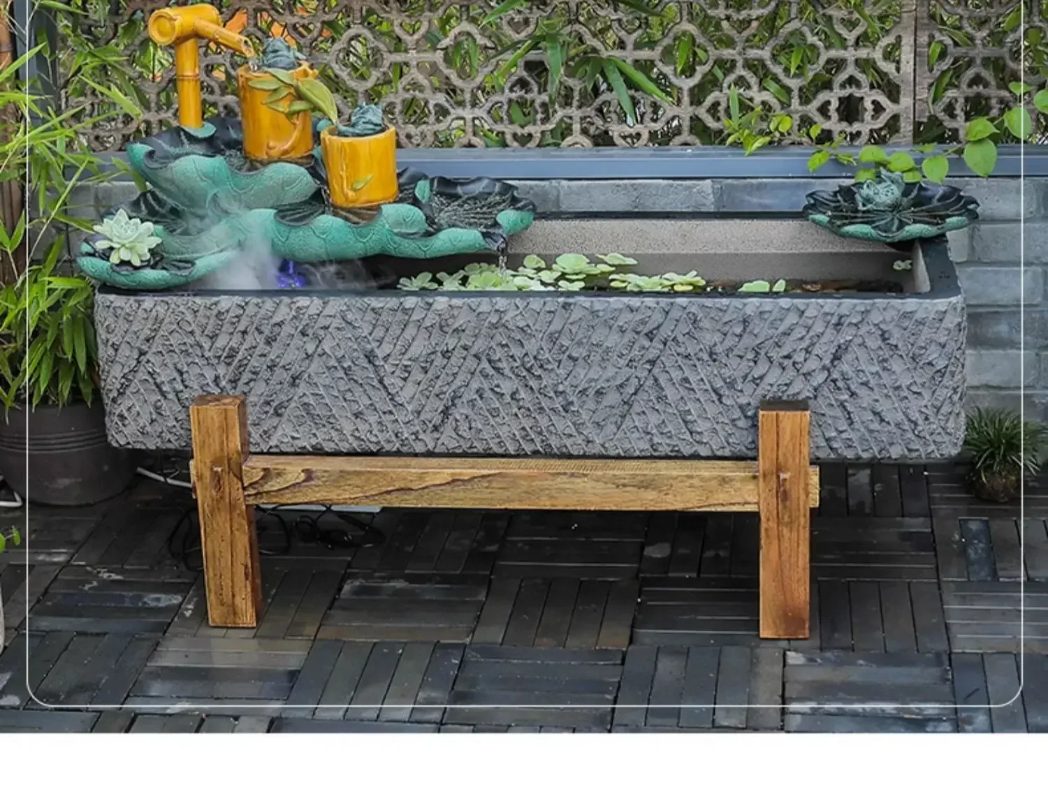 A Chinese balcony flowing water ornament indoor creative fish pool flowing water device floor decoration fish tank water feature