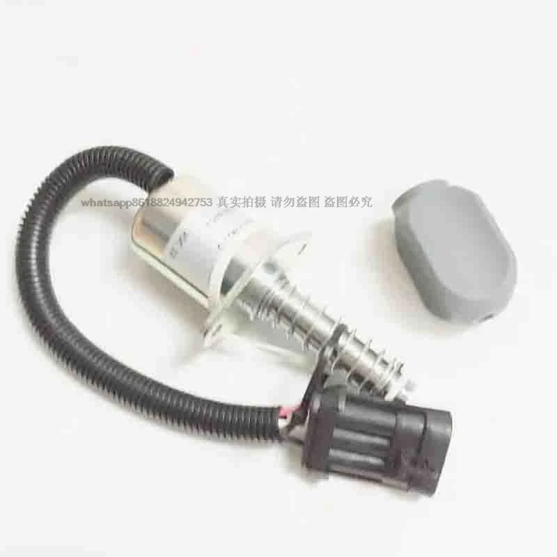 

6681512 12V Traction Lock Solenoid for Bobcat 753 S175 S250 S530 with boot