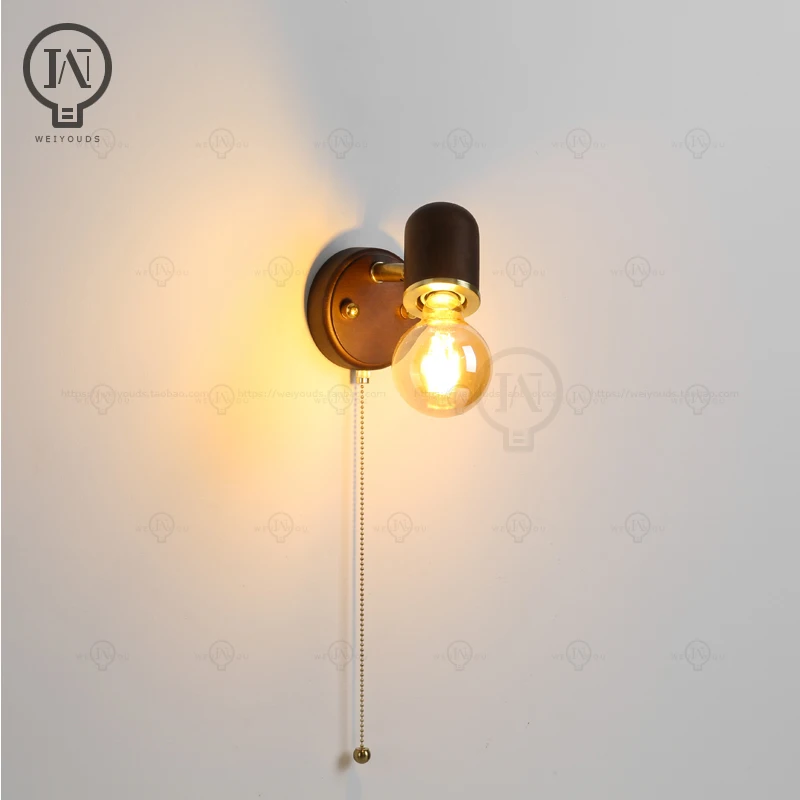 Solid wood small wall lamp with drawstring switch, simple modern retro bedroom bedside wall lamp, children's room study lamp