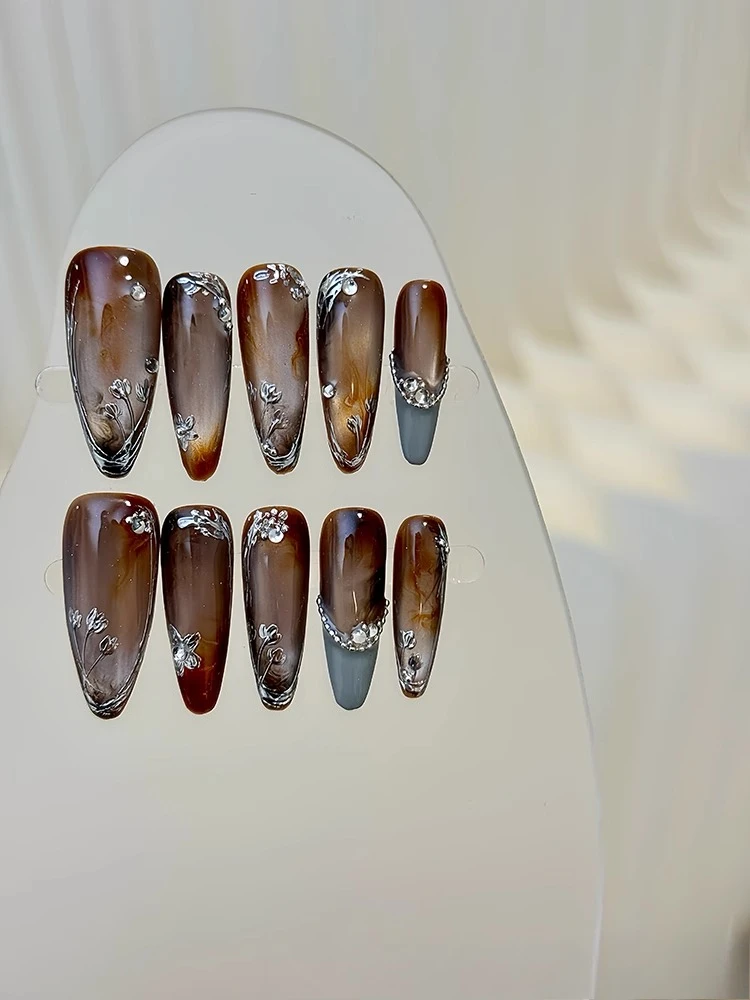 New Handmade Iced Coffee Silver Flower Nail Art Wearing Nail Maillard Hand Painted Tulip Smudge Glass Beads Cat's Eye