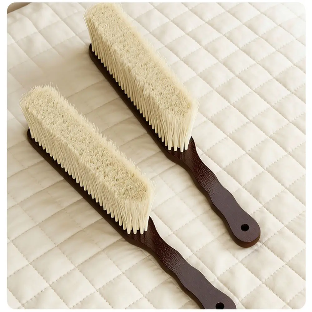 Walnut Wood Finish Garment Brush Gentle Dusting Tool For Woolen Coats Faux Fur Maintenance Portable Home Cleaning Kit