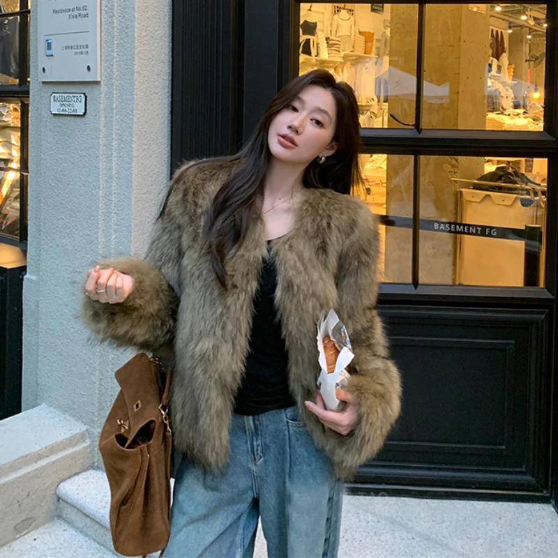 Women's Faux Fur Blended Fur Fall/Winter Long Sleeve V-Neck Korean Clothing Winter Wear Slim Fit Fashion Women Coat