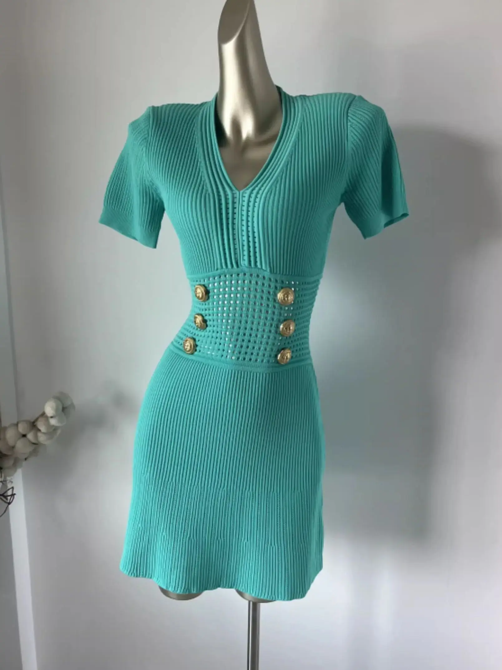 

Luxurious V-Neck Slim Fit Knitted Dress Short Sleeve Hollow out Design Slimming A-Line Dress for Women Spring Summer New Arrival