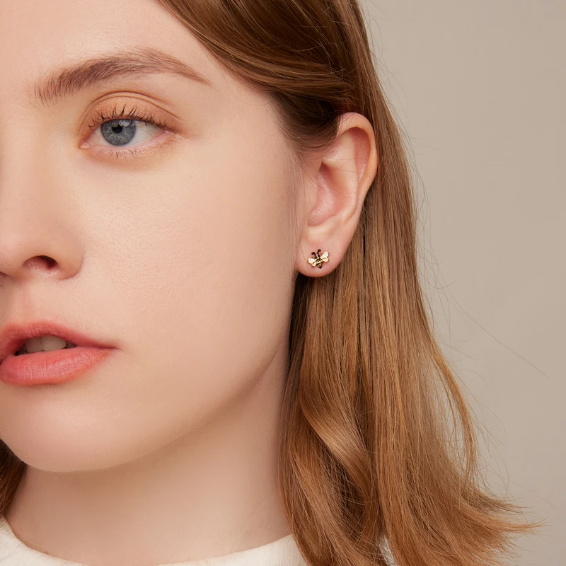 WOSTU 925 Sterling Silver Small Bee Earrings Simple Cute Insect studs Earrings For Women Fashion Silver Jewelry CQE1182