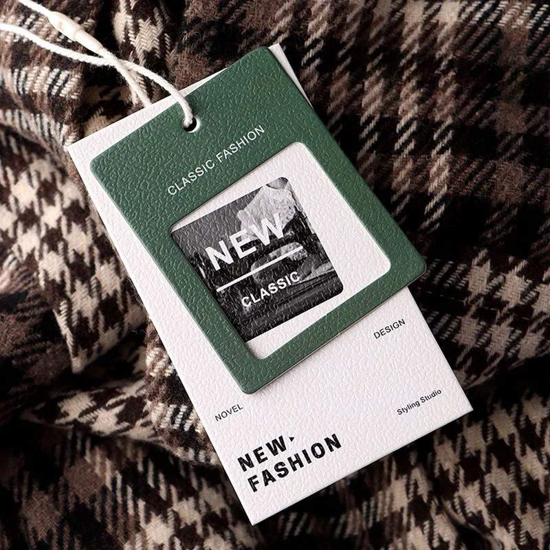 

Clothing Hangtags High-grade Clothes Labels Customized Trademark Universal Custom Logos with Strings Unisex Clothes Hanging Tags