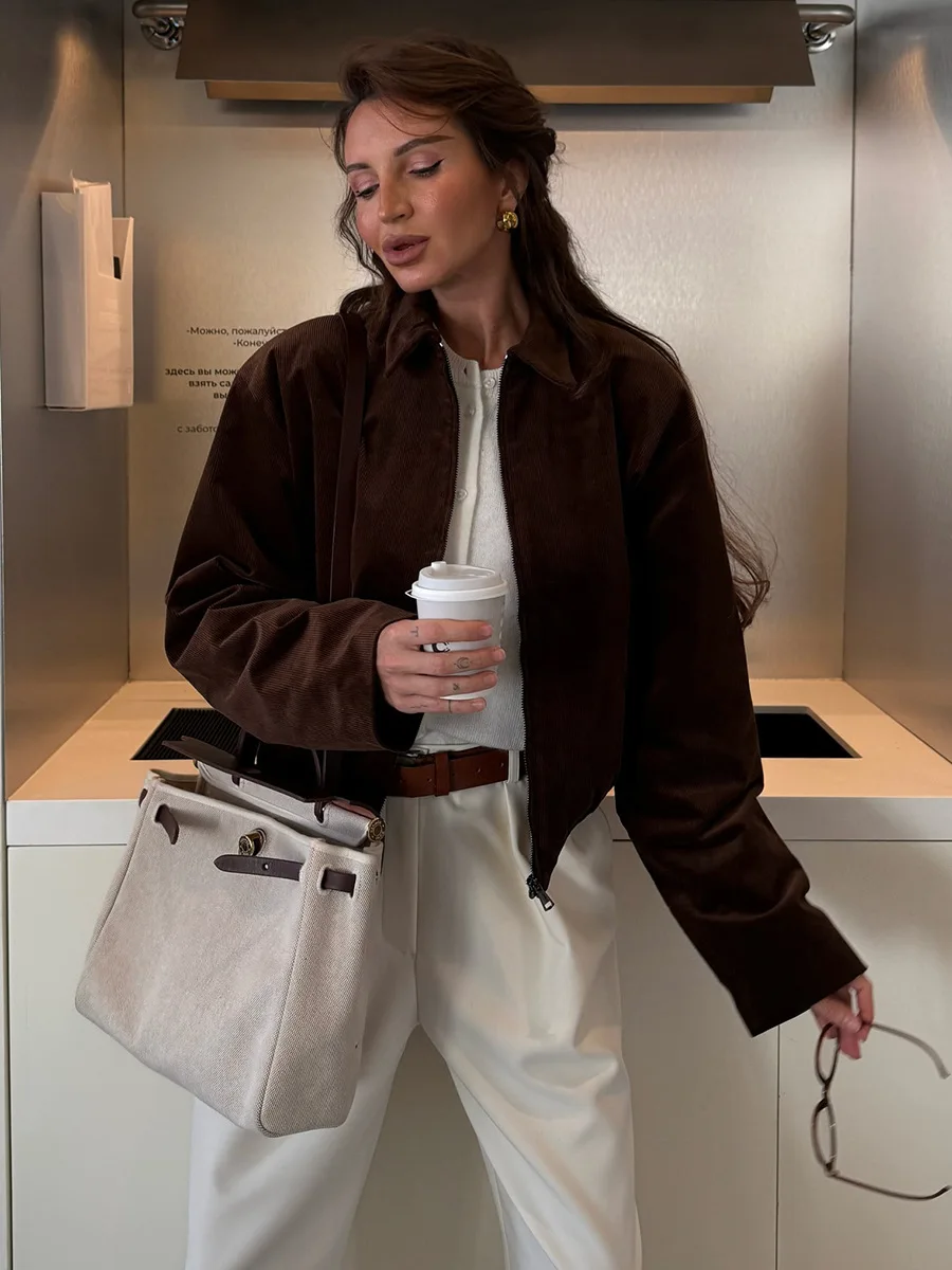 

2025 New Women's Corduroy Jacket Retro Brown Zip Up Casual Cotton Vintage Coat Streetwear Corduroy Outerwear