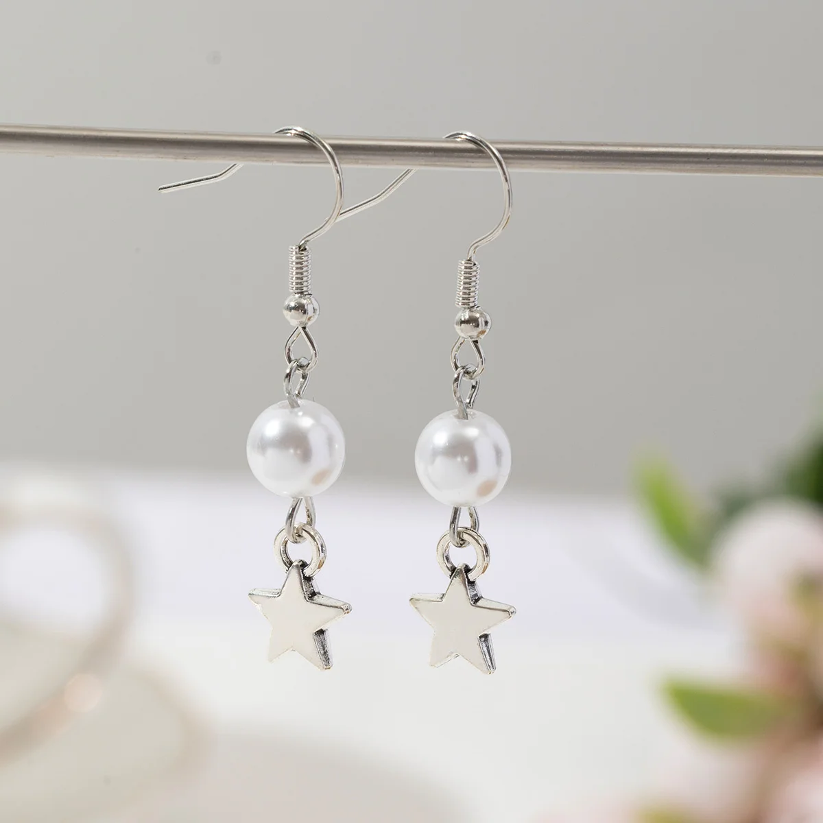 Handmade Y2K Pearl Star Earrings/Fairycore Celestial Coquette/Dangly Charm Silver Jewelry/Pearl Amongst The Stars