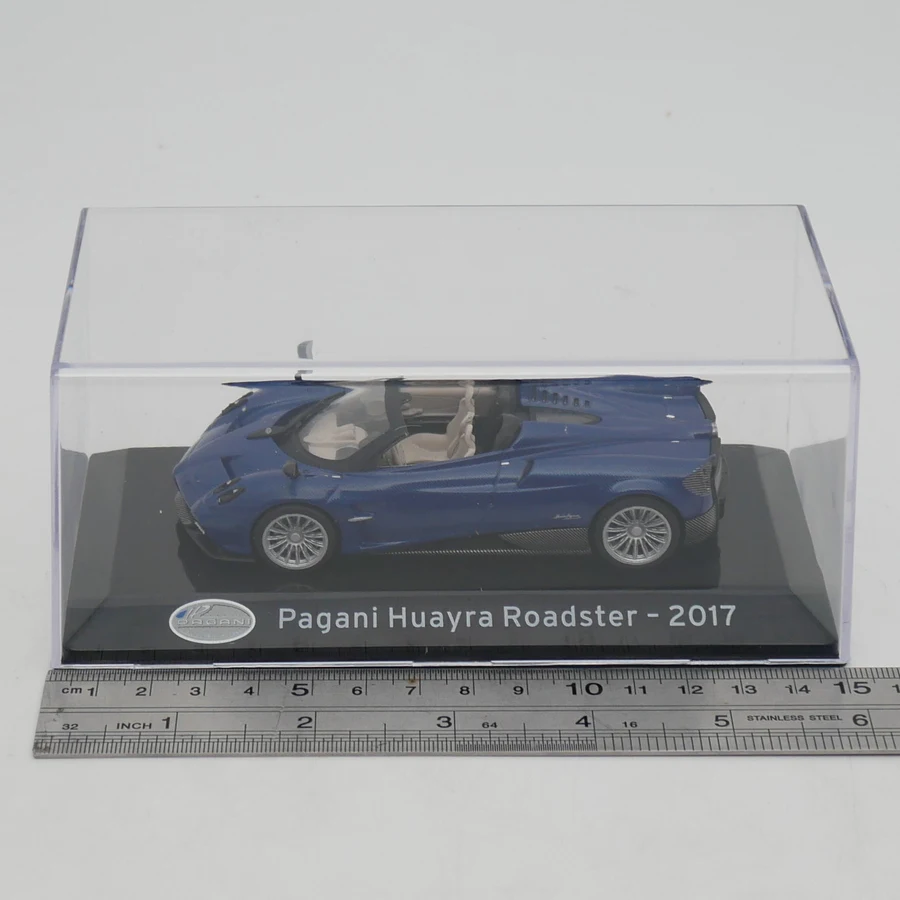 

Diecast Ixo 1:43 Scale Pagani Huayra Roadster 2017 Alloy Car Model Collectible Toy Gift Souvenir Display Ornament