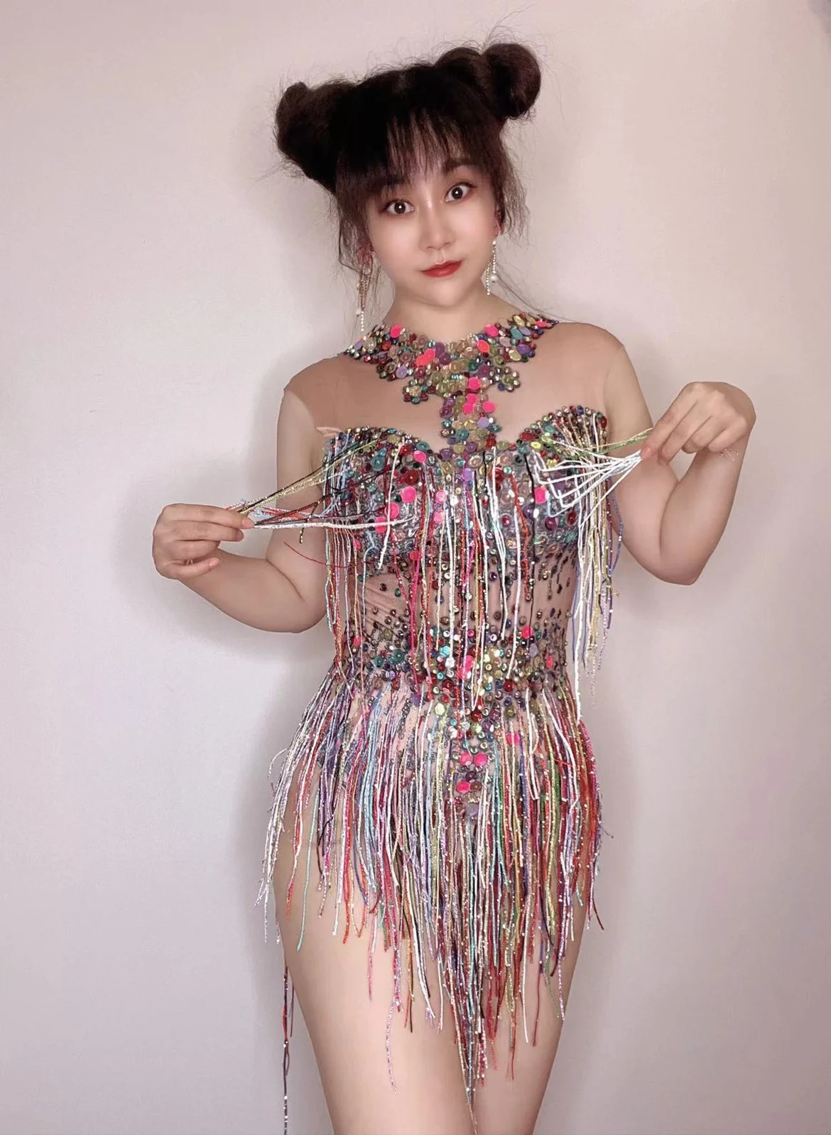 2025 Cantante femminile sexy da discoteca DJ Costume da ballo leader Flash Diamond Tuta colorata Bar Dance DS Performance Costume yk