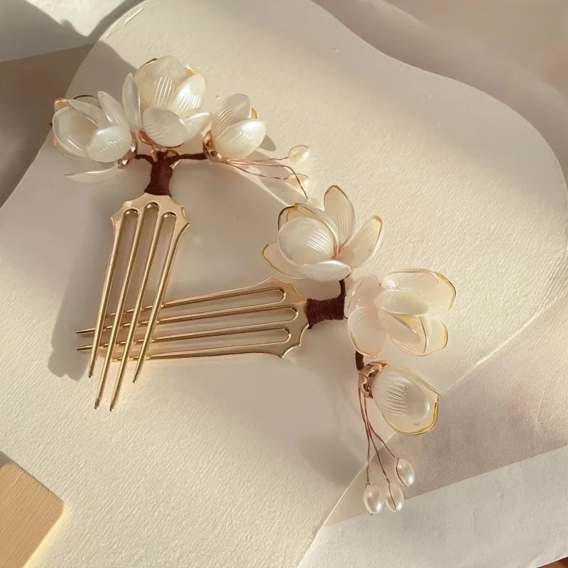 Chinese Style Shell Magnolia Flower Hair Comb with Pearl Tassel Vintage Gold Four-Tooth Hair Fork Hanfu Wedding Photo Shoot Hair Accessories for Women view 2