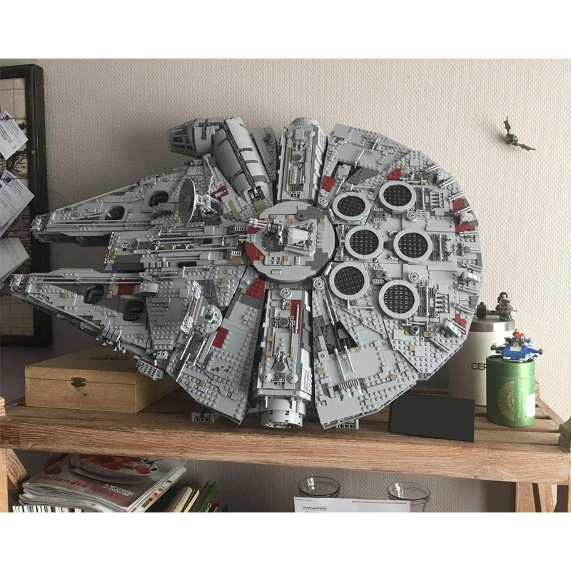 Compatível com 05132 Star Toys Wars Acessórios Modelo Colecionável Suporte de Exibição Vertical para Ultimate Millennium 75192 Falcon