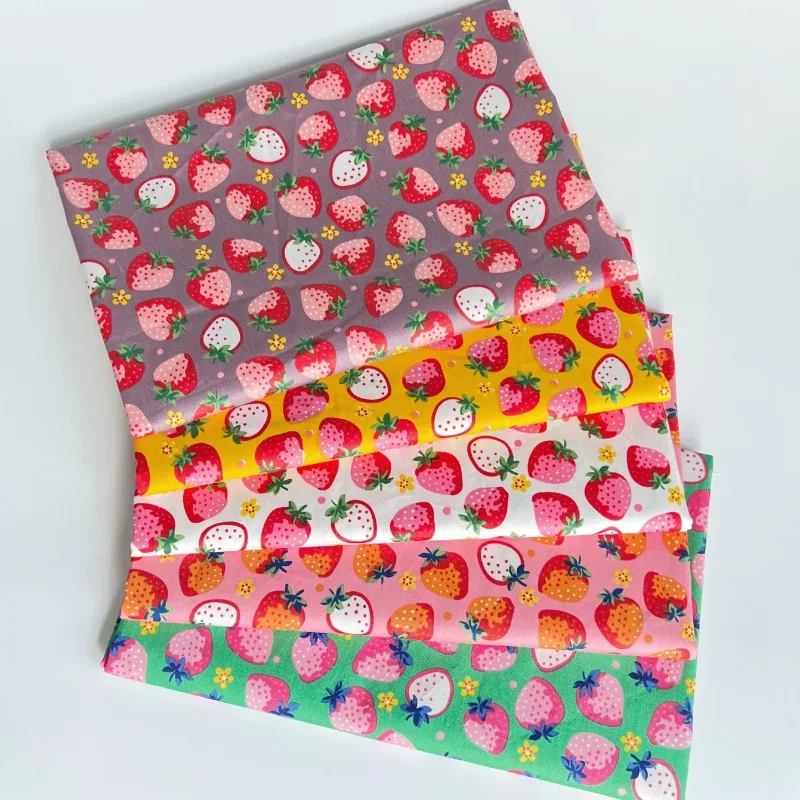 160x50cm Pure Cotton Fabric with Strawberry Print, Perfect for DIY Crafts and Home Decor Fabric