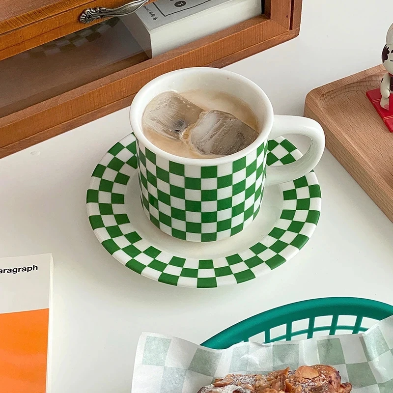 

Nordic Ins Style Checkerboard Ceramic Mug Dish Set Checkerboard Vintage Coffee Cup Milk Breakfast with tray