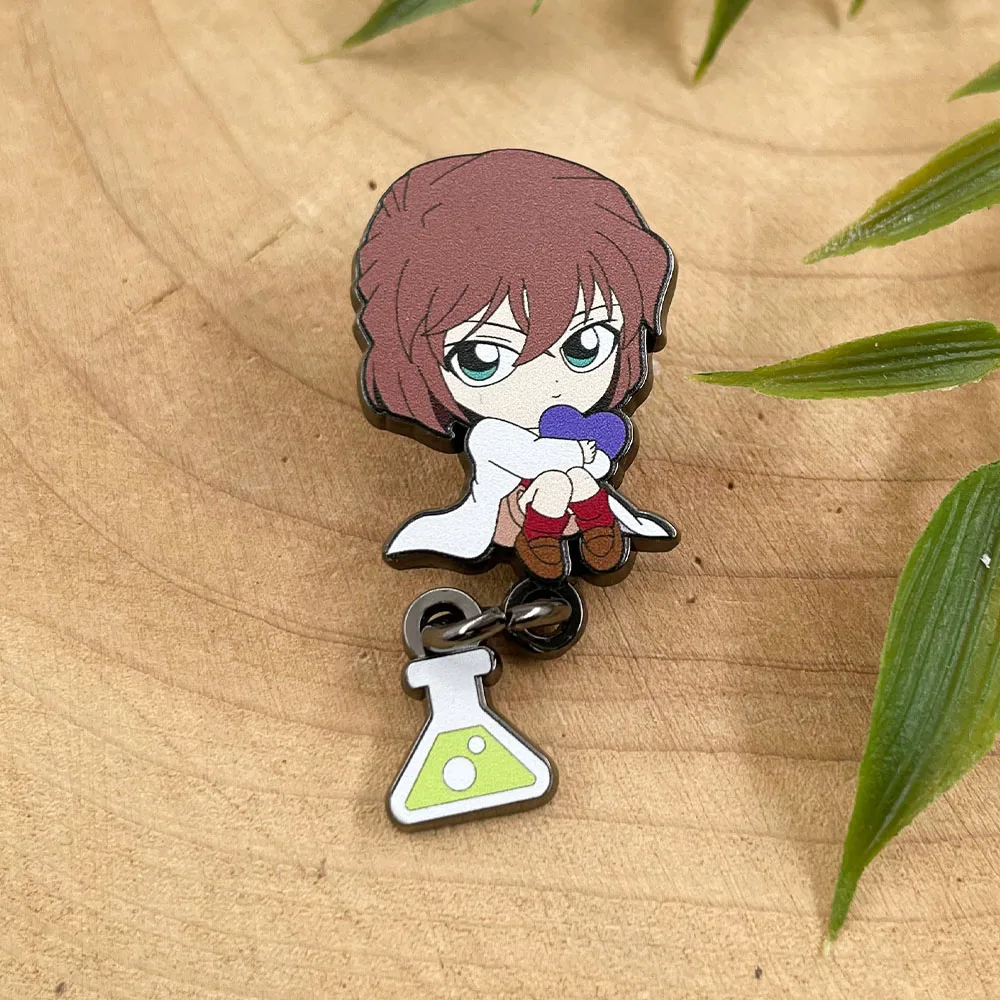 

Cartoon Anime Character Anita Hailey Metal Brooch Laboratory Art Beaker Pendant Creative Backpack Accessories Cute Gift
