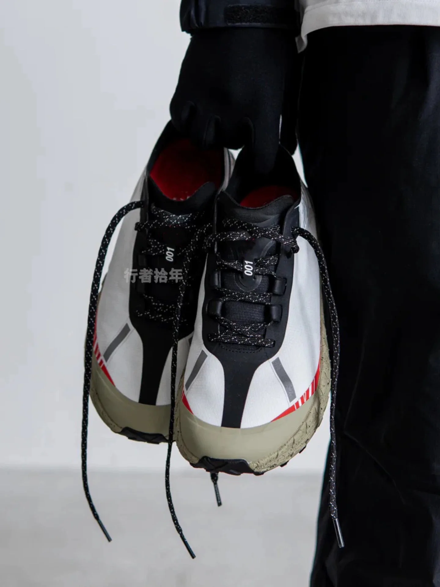 

2025 Winter Bestseller New Arrival Unisex Outdoor Anti-Slip Durable Running Shoes Casual Athletic Footwear High-Quality Footwear