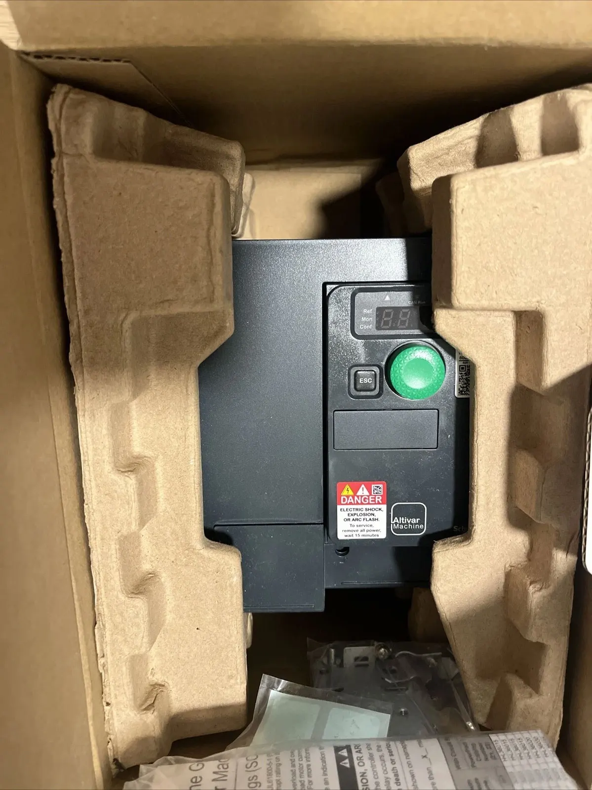 

Brand New ATV320U22N4C ATV320U30N4C ATV320U40N4C ATV320U55N4C ATV320U75N4C One Year Warrant