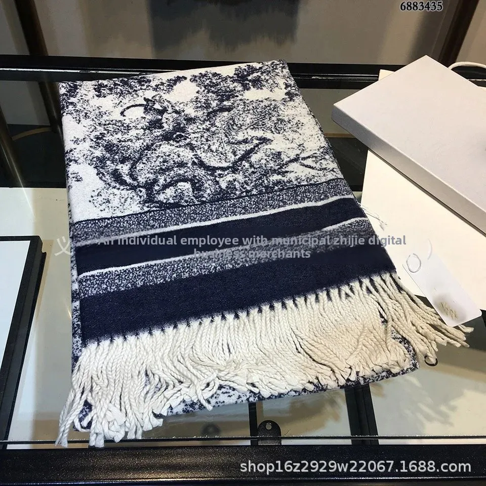 خريف شتاء نمط جديد كبير المشاهير الطفل يانغ يينغ الحيوان طلاء حبر شرابة المرأة وشاح شال الدفء الصيف الصين