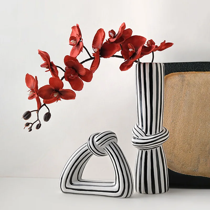 Modern Art Creative Minimalist Striped Knot Vase Home Ornament High Grade Decor For Entryway Living Room Household Desktop