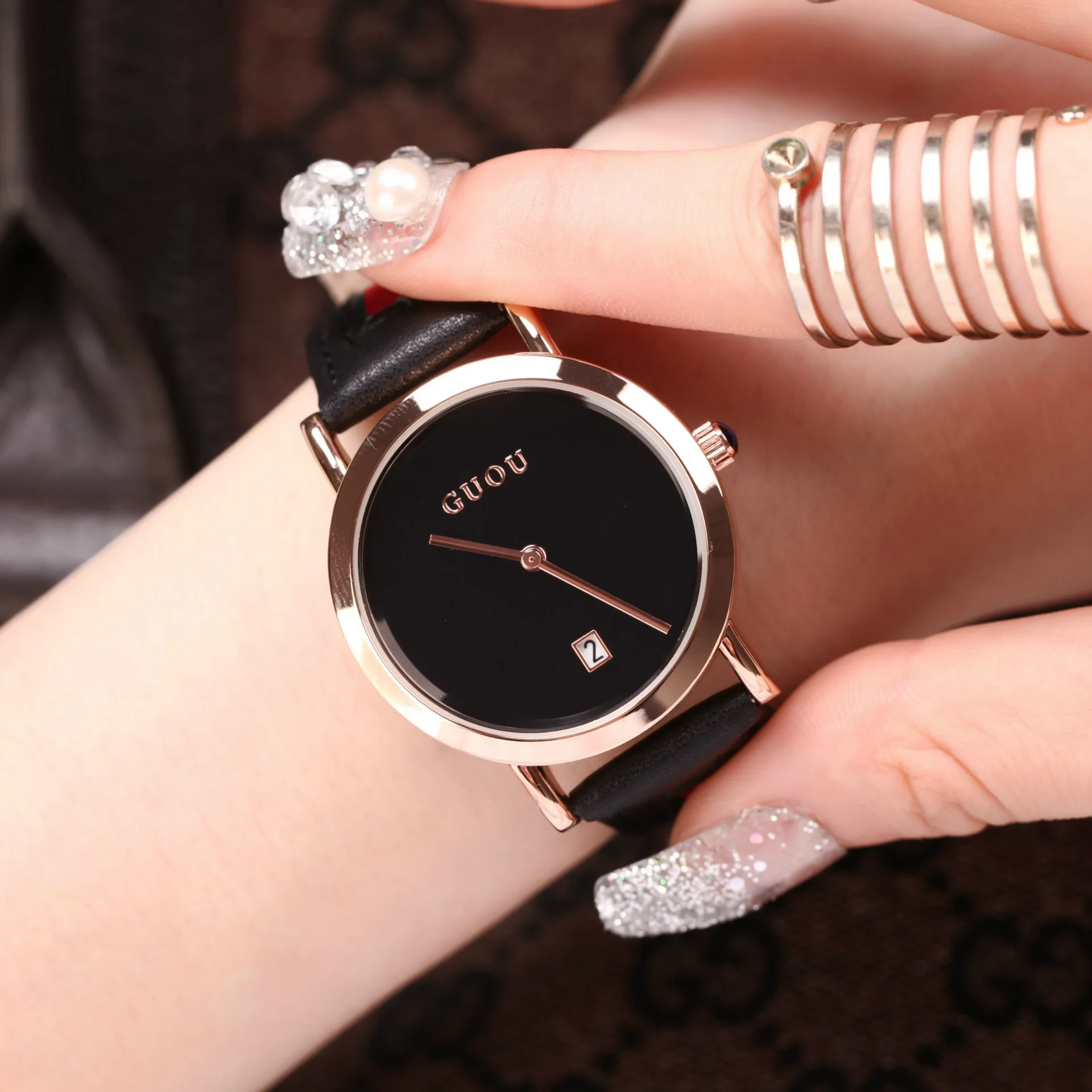 New Style Leather Strap Korean-Style Simple Women'S Trendy Fashion WatchCasual And Stylish Quartz WatchA Perfect Gift For Women.