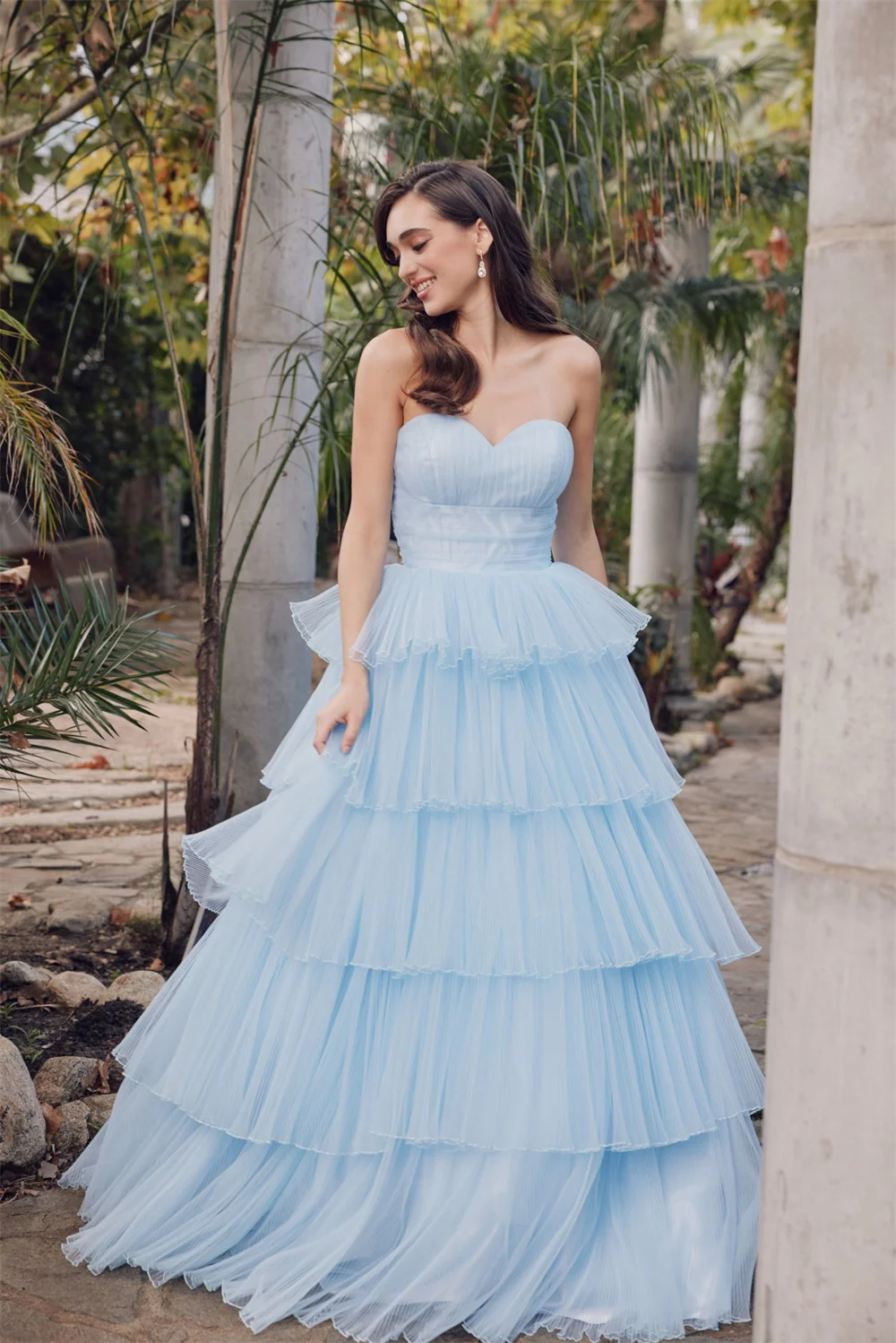 

Sweetheart Tiered Ruffles Prom Dresses Sleeveless Corset Backless Formal Evening Party A-line Floor-length Ball Gowns for Women