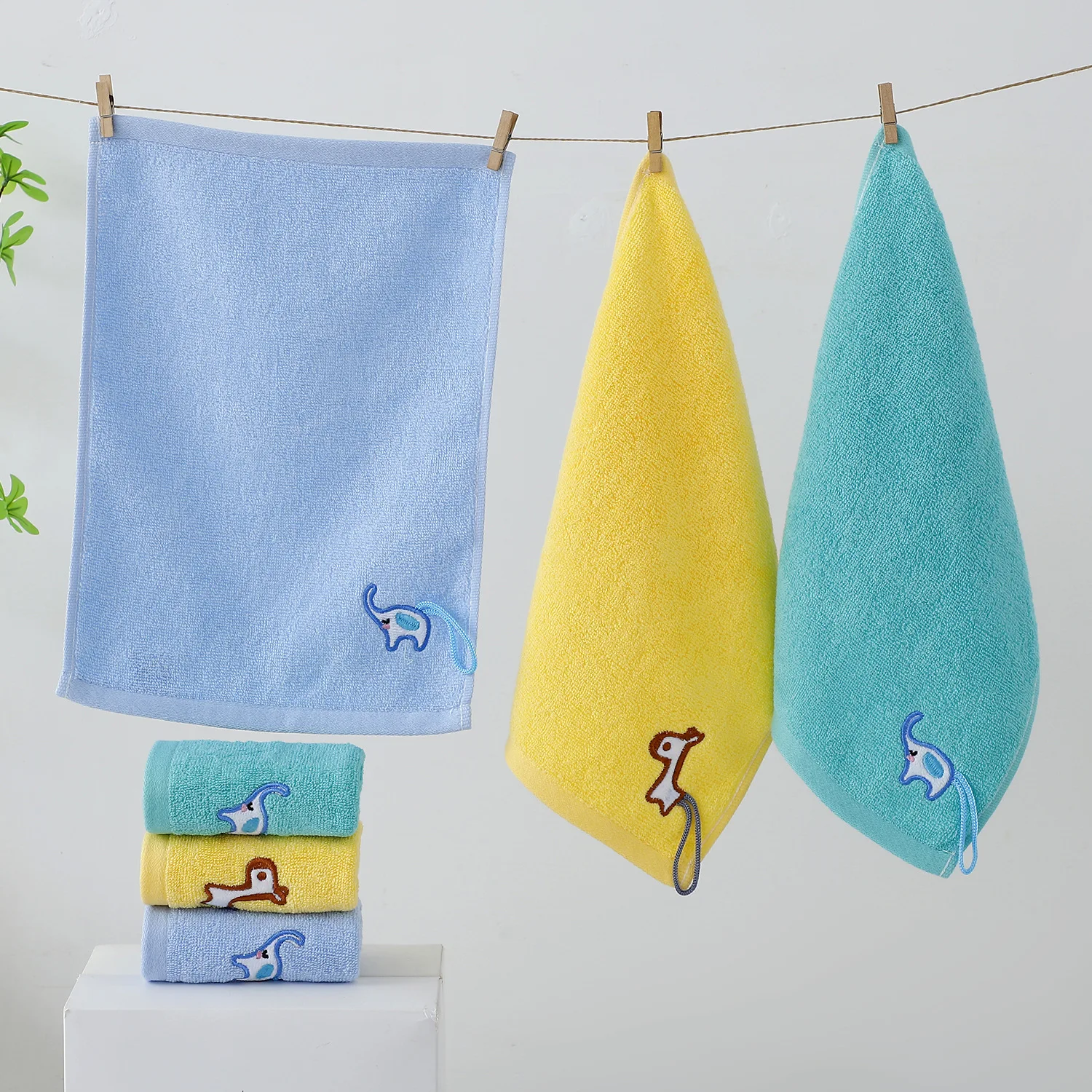 Pure cotton absorbent face and mouth wiping small square towel towel, handkerchief towel, soft sweat wiping towel