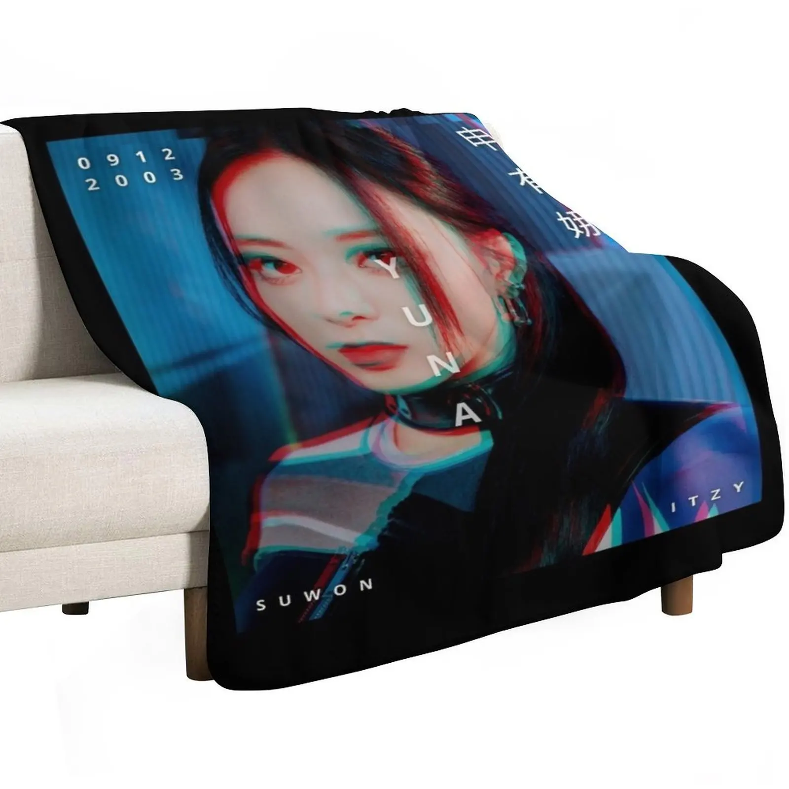 ITZY Yuna Voltage Era Throw Blanket Plaid Plush cosplay anime Plaid on the sofa for babies Comforter Blankets