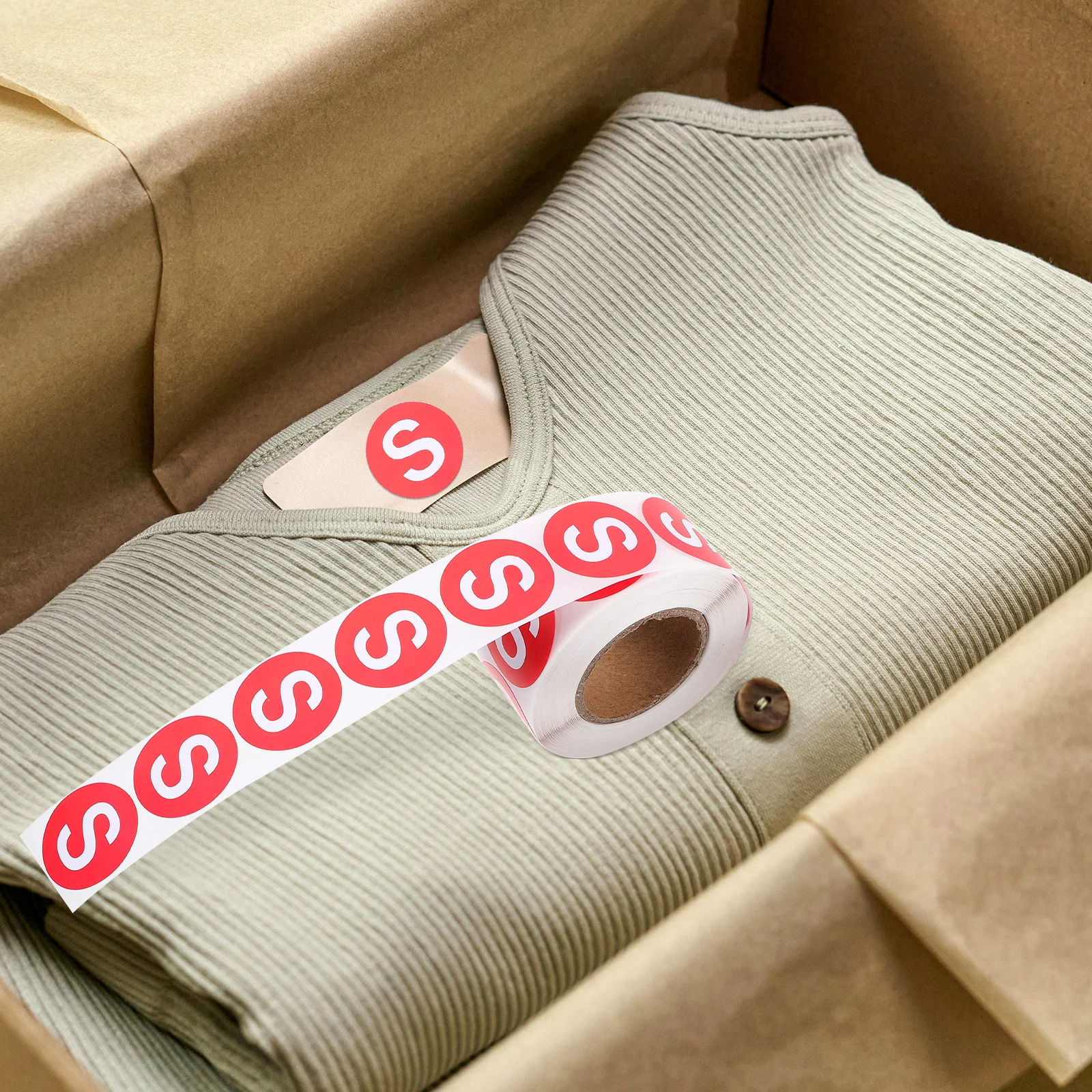 7 Rolls Self Adhesive Round Clothing Size Stickers Labels for Retail Home Use Size Stickers Clothes Label Sticker