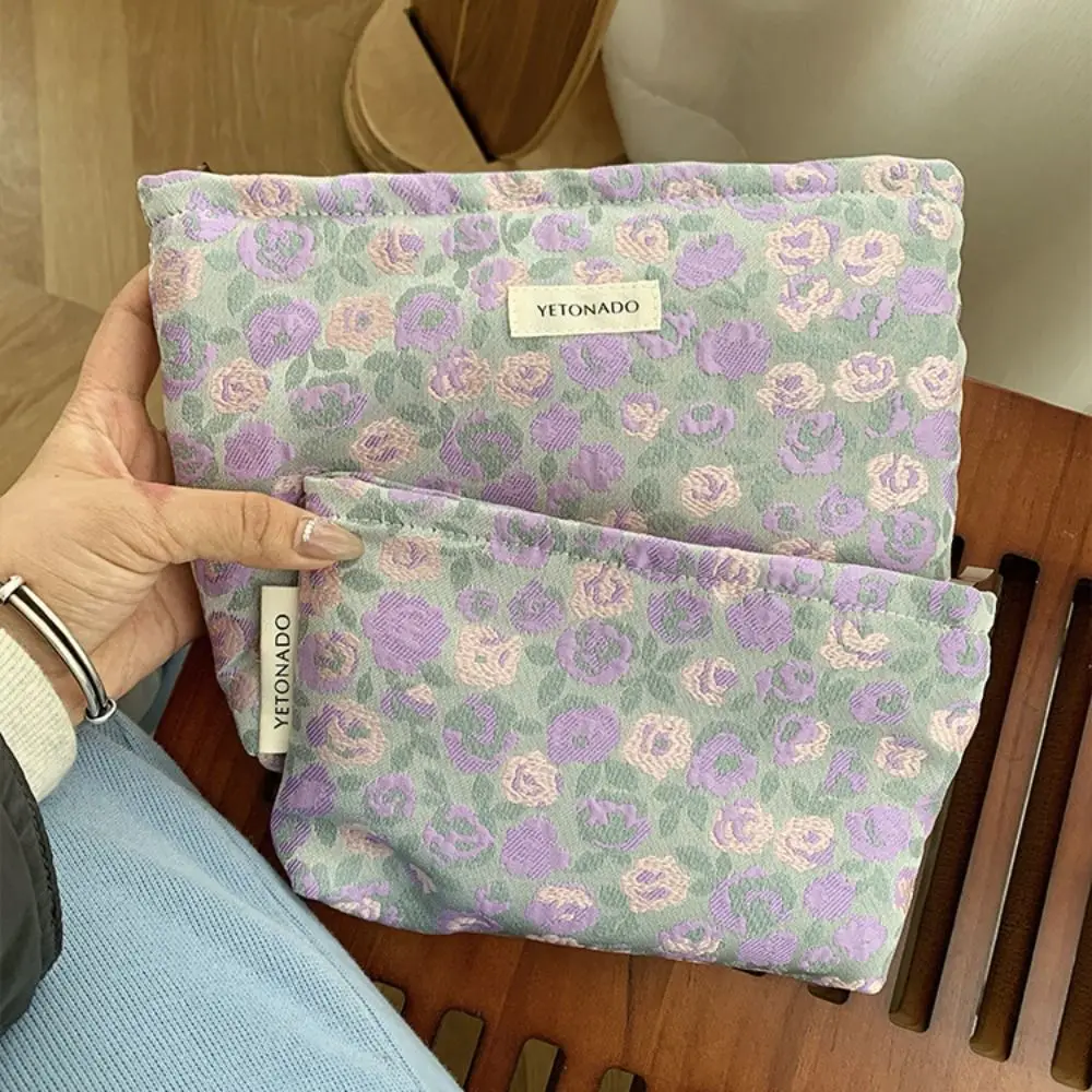 Polyester Canvas Flower Clutch Bag Large Capacity Zipper Closure Makeup Bag Portable Flower Pattern Cosmetic Storage Pouch