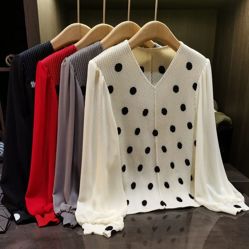 Elegant Dragon Scale Pleated Polka Dot Patchwork Long-Sleeve Miyake Tops Lightweight Fashion style V Collart New Women's Shirt