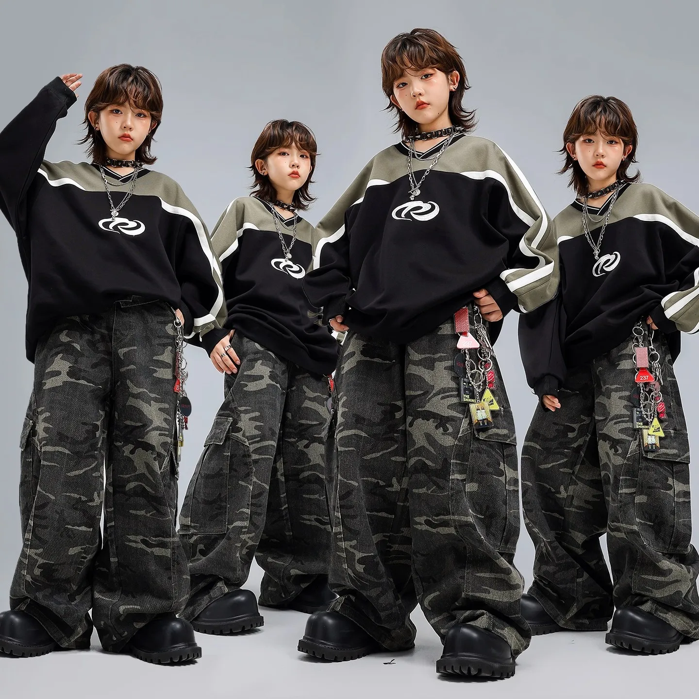 

Зимняя крутая одежда для мальчиков 2024, топ, камуфляжные штаны, костюмы для джазовых танцев в стиле хип-хоп, детская одежда для уличных танцев, тренировочная одежда DQL11917