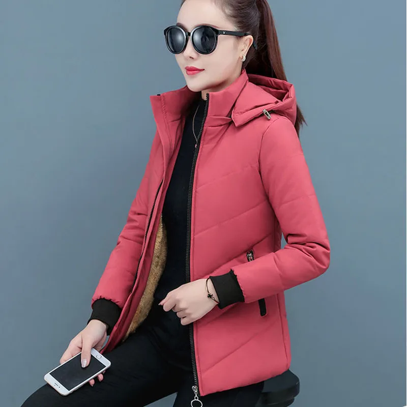 새로운 여성용 벨벳 코튼 재킷 겨울 따뜻한 후드 파카 오버코트 여성 패딩 재킷 캐주얼 다운 코튼 재킷 5XL