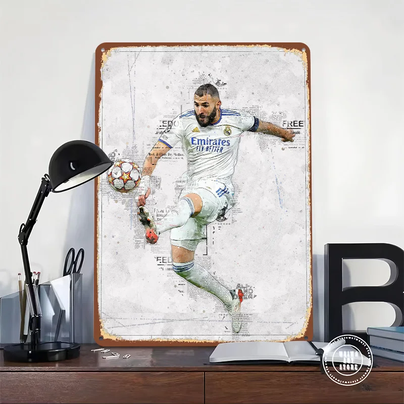 Messi Soccer Ronaldo Tinplate Poster Customized Wall Art Vintage Metal Signs Retro Tin Plaque for Room Decor Men Wand Deko Home