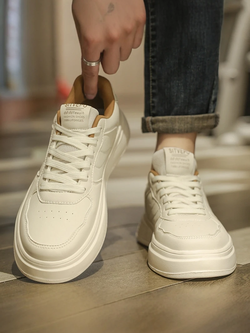 

Men's Outdoor Casual Shoes 2026 New Style Summer Trendy Versatile White Sneakers Youth Thick Bottom Heightening Board Shoes