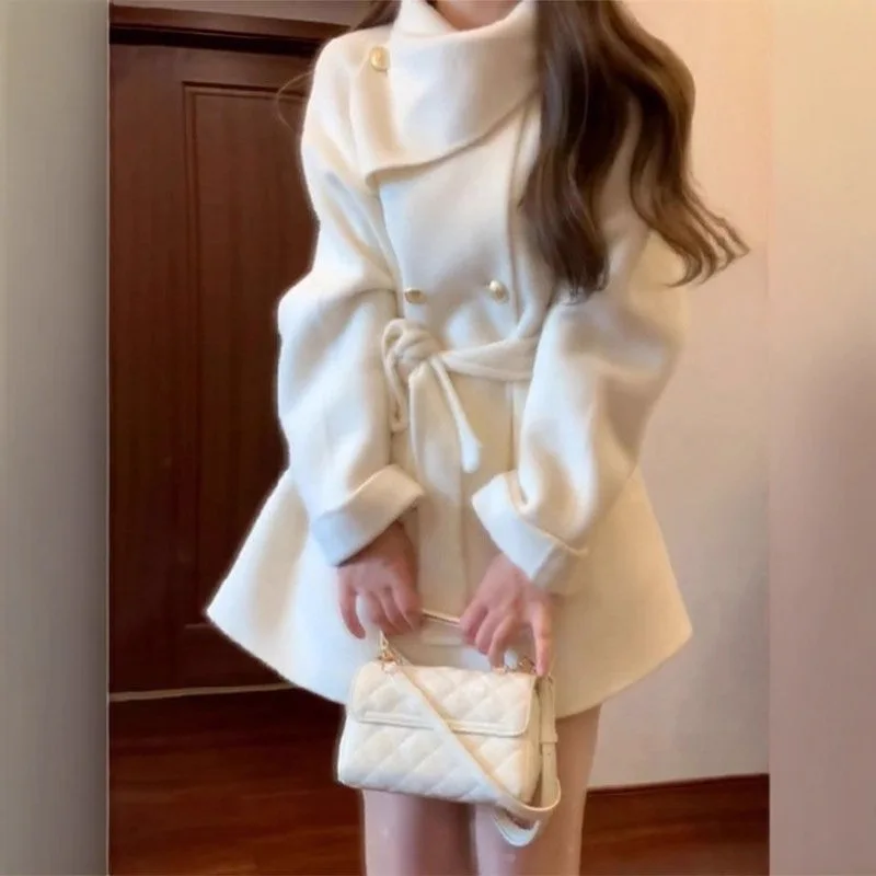 Abrigo Corto de Lana Gruesa Estilo Hepburn Negro para Mujer, Otoño Invierno 2025, Prenda Exterior de Poliéster con Sensación de Alta Gama
