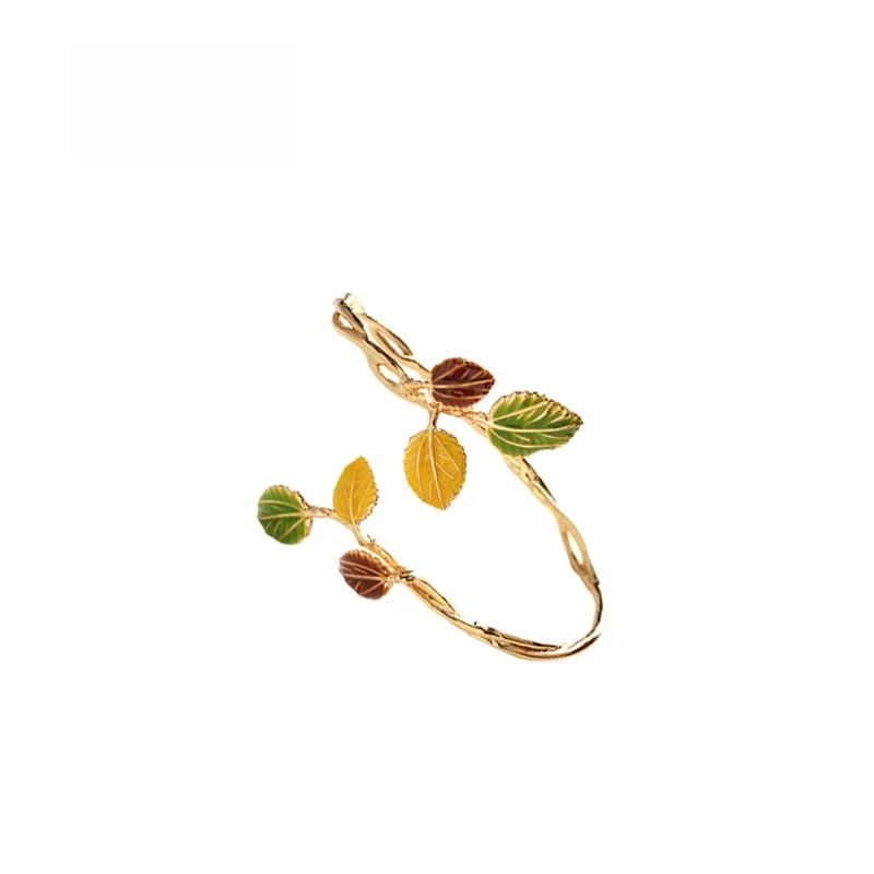 

Sumni Enamel Leaf Bracelet for Women Summer Outing Friend Tour Design Fashion Jewelry Alloy Plated Silver Gold Plant Flower