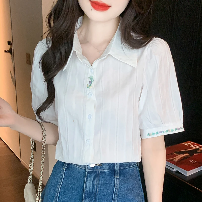 Summer New Fashion Short Sleeve Shirt Embroidered Blouse White Blue Tops