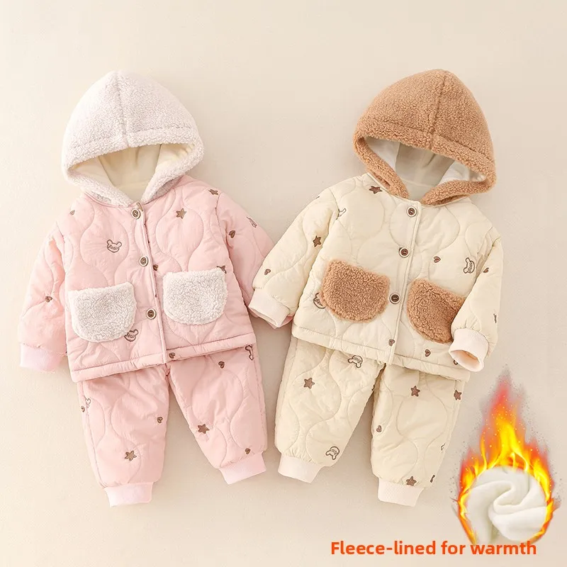 ชุดสองชิ้นบุผ้าฝ้ายอุ่นสำหรับเด็กทารกและเด็กเล็ก เสื้อผ้าสำหรับฤดูใบไม้ร่วงและฤดูหนาว ชุดออกนอกบ้านมีฮู้ด ซับในด้วยผ้าขนสัตว์ แยกชิ้นเสื้อแจ็คเก็ต...