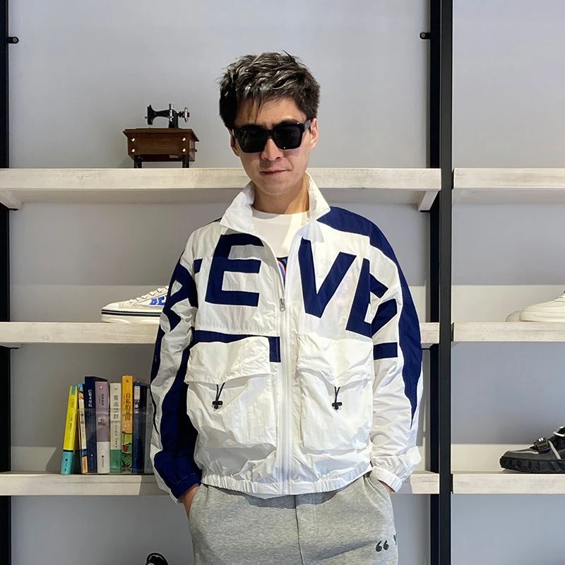 

Воротник-стойка с модным принтом, тонкий тюре, мужская повседневная свободная летняя солнцезащитная одежда, дышащая полиэстеровая одежда...