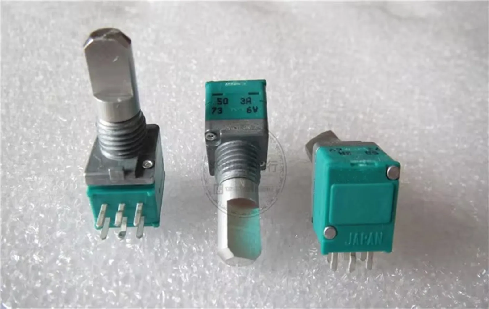 Original new 100% 09 Type A50K A503 double precision fever level volume potentiometer half handle 15mm 6pin SWITCH