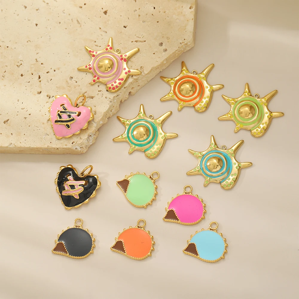 

CARLIDANA New Stainless Steel Gold Plated Round Sun Heart Pendants Fashion Luxury Enamel Charms Accessories for DIY Necklace