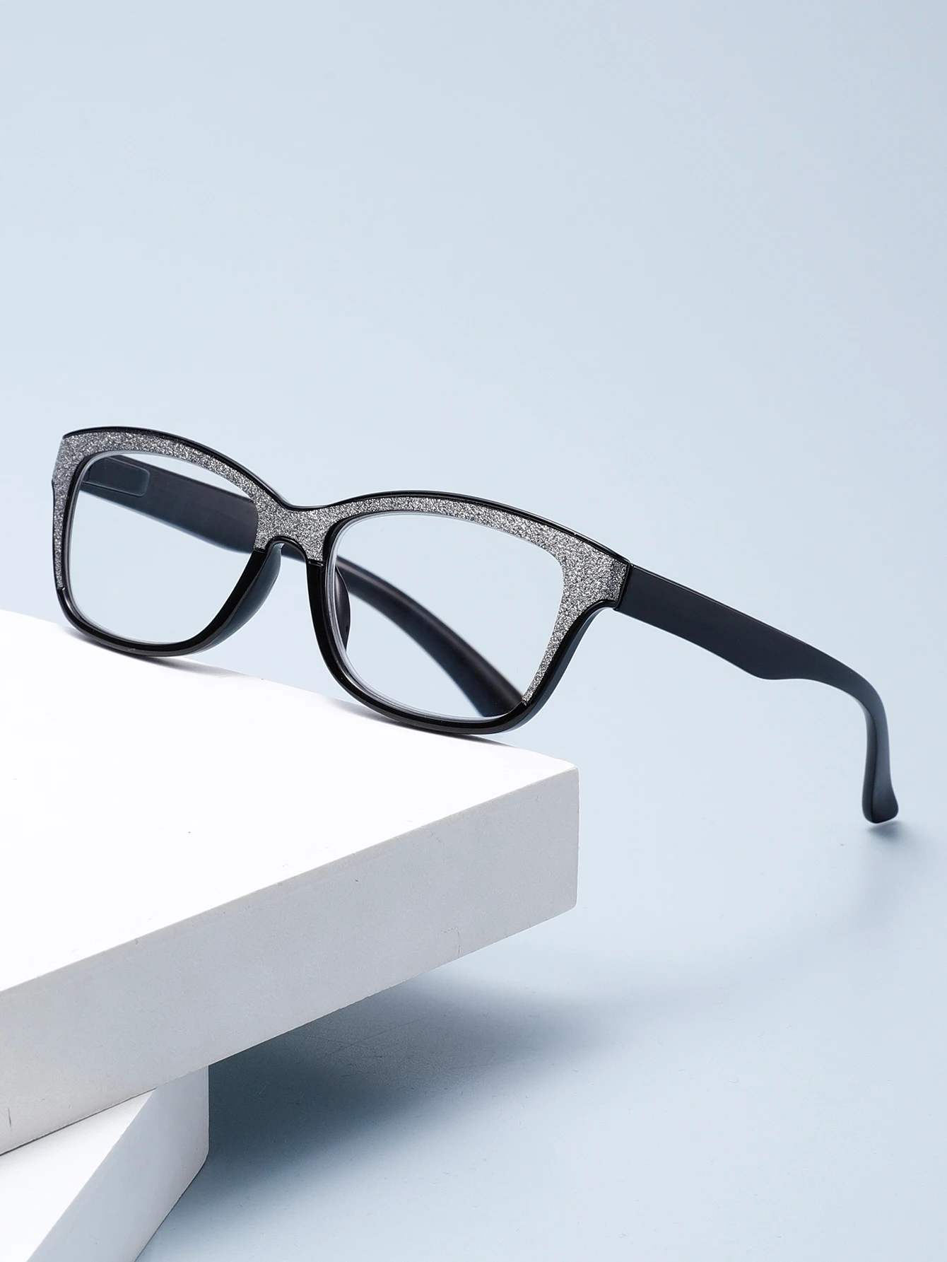 4 PCS Quatro pares de óculos de leitura elegantes e confortáveis, luz anti-azul, adequados para homens e mulheres de todas as idades