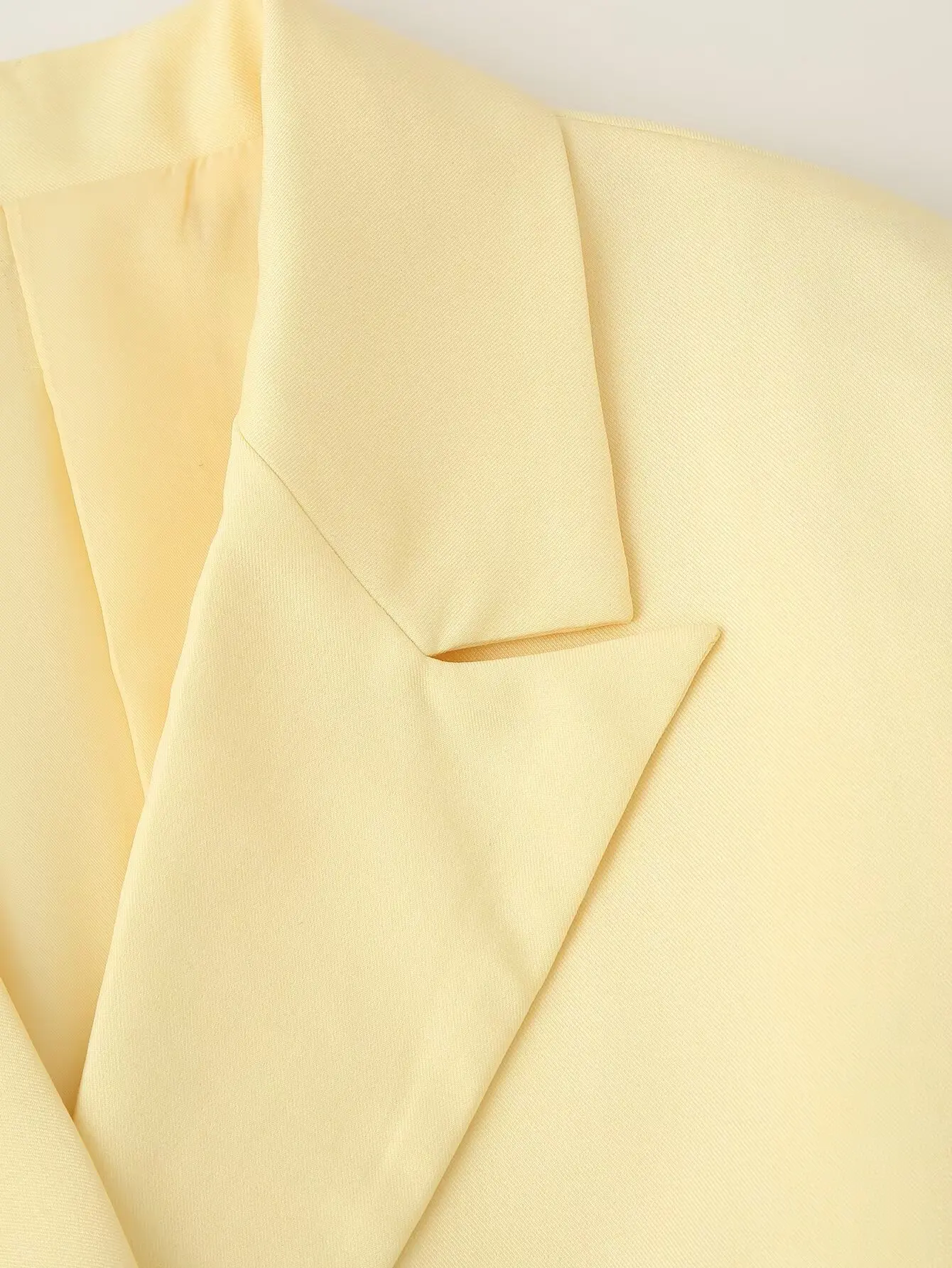 New product 2025 Early autumn commuting high-end lace-up wide shoulder jacket light-climbed top