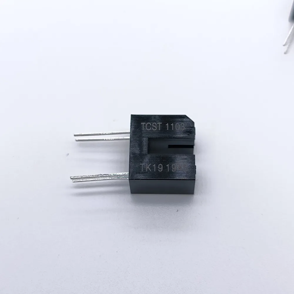 10 шт. TCST1103