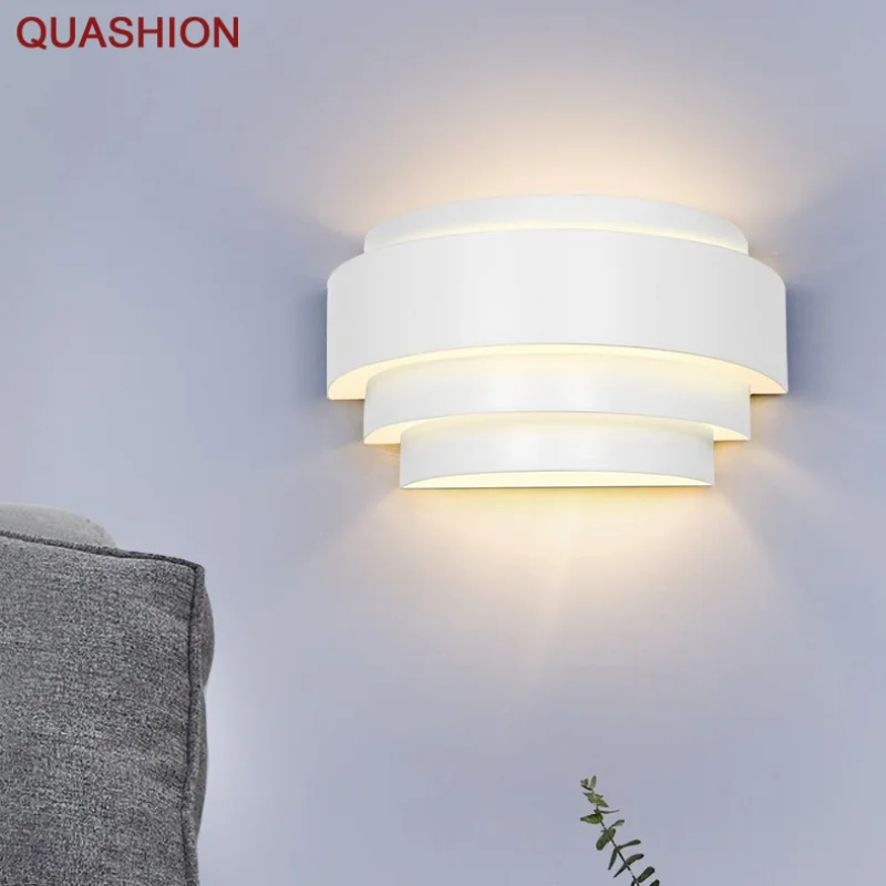 モダンでシンプルなクリエイティブウォールランプ、ホームリビングルーム、寝室、ベッドサイドランプ、廊下、階段、ホテルの装飾ウォールランプ