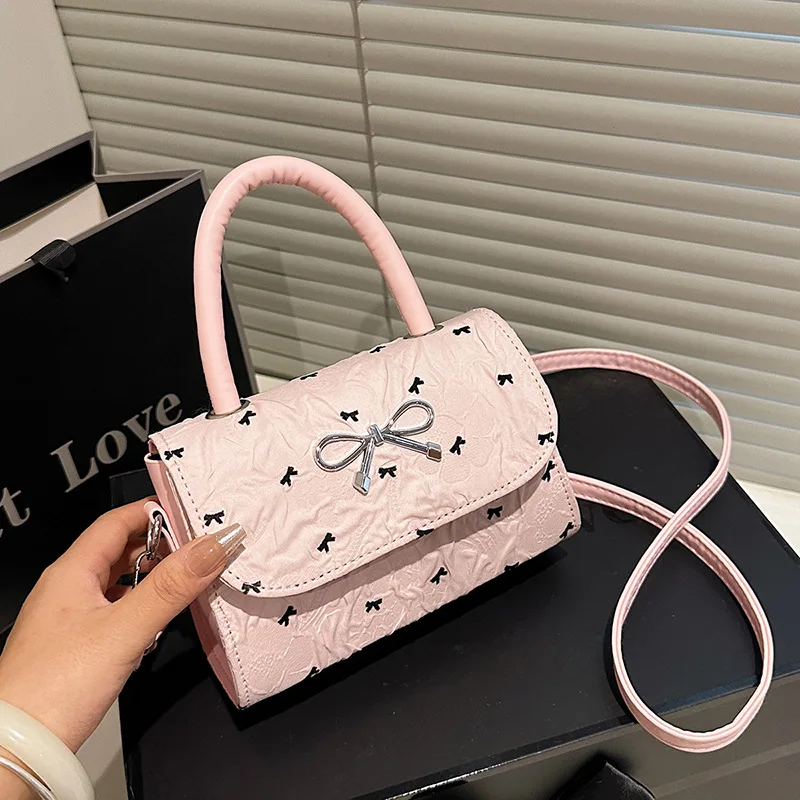 

2025 Summer Womens Bow Knot Handbag Stylish Heart Design Shoulder Bag Casual Elegant Tote Purse for Daily Use