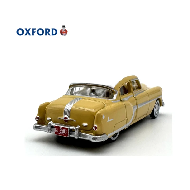 OXFORD Diecast 1:87 Scale Alloy 1966 Pontiac Chief 4 Gate Classic Car Model Finished Product Simulation Toy Static Model