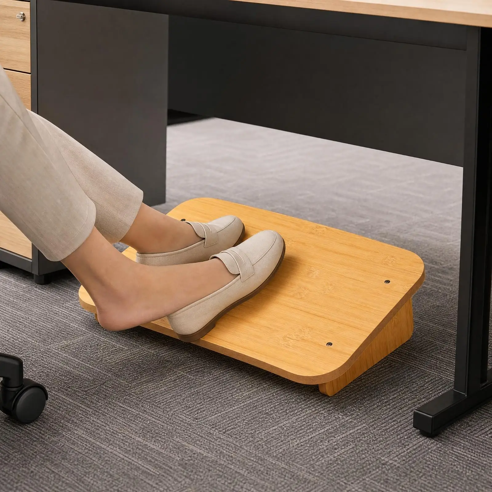 Minimalist Wood Footstool for Desk Use Office Foot Rest Support Low Height 10.6cm Lightweight Movable Design