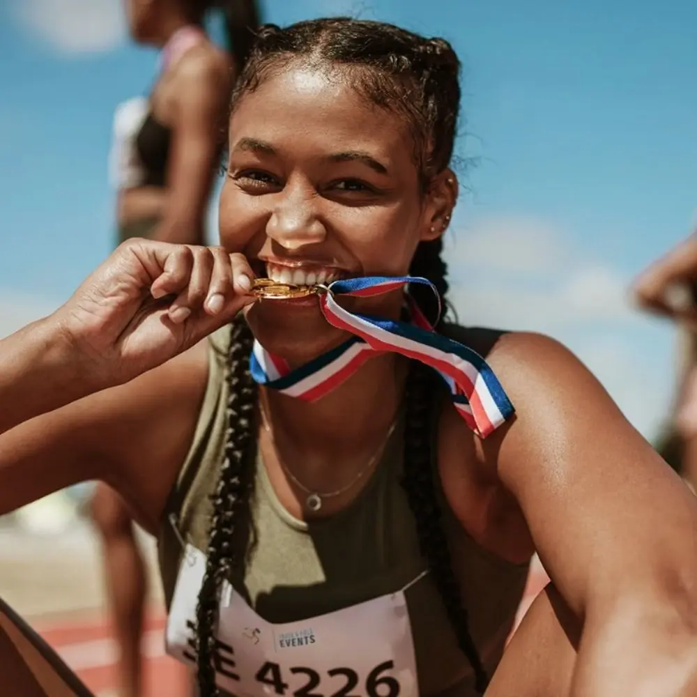 

Наградные медали из цинкового сплава: золотые, серебряные, бронзовые для спортивных игр, танцев, плавания, бега.