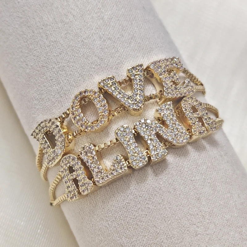 

Customized personalized metal bracelet with automatic name adjustment for women's holiday gifts and Valentine's Day gifts